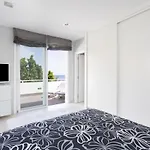 Luxury Frontline