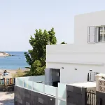 Luxury Frontline بيت للعطل